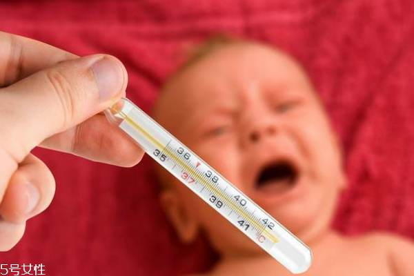 寶寶肺炎有什么癥狀 家長要注意這些 寶寶肺炎有什么癥狀 家長要注意這些