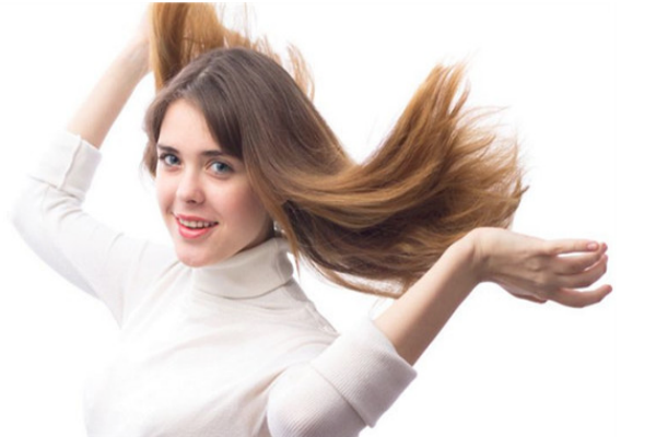 冬天頭發(fā)起靜電怎么辦 教你告別頭發(fā)靜電煩惱 冬天頭發(fā)起靜電怎么辦 教你告別頭發(fā)靜電煩惱