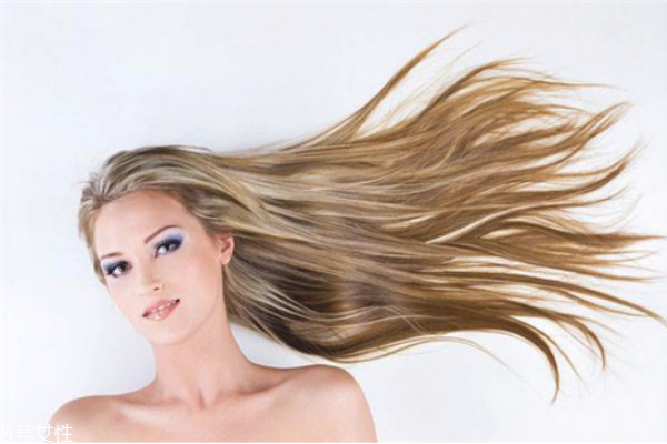冬天頭發(fā)起靜電怎么辦 教你告別頭發(fā)靜電煩惱 冬天頭發(fā)起靜電怎么辦 教你告別頭發(fā)靜電煩惱