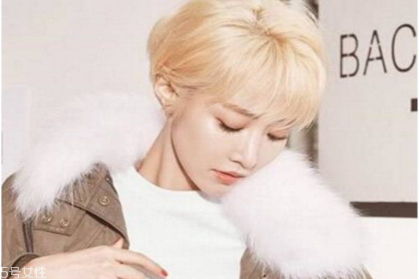 2022年最流行的染發(fā)色 2022最流行的發(fā)型顏色 2022年最流行的染發(fā)色 2022最流行的發(fā)型顏色