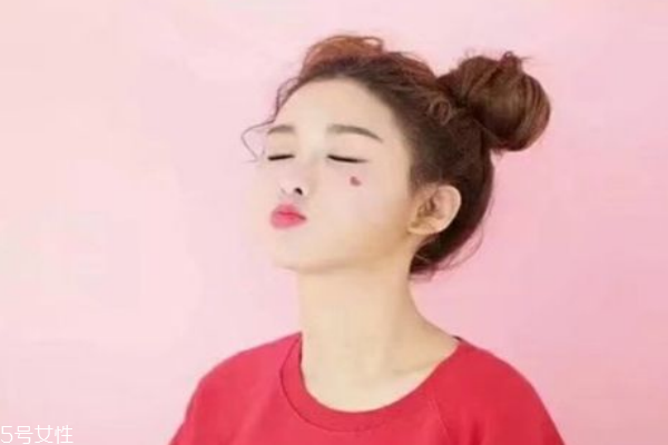 黑頭貼怎么用 對皮膚有傷害嗎 黑頭貼怎么用 對皮膚有傷害嗎