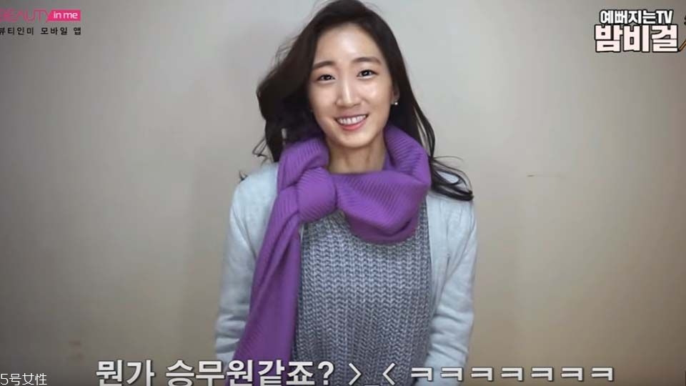 圍巾怎么打好看 韓式流行圍巾打法圖解 圍巾怎么打好看 韓式流行圍巾打法圖解