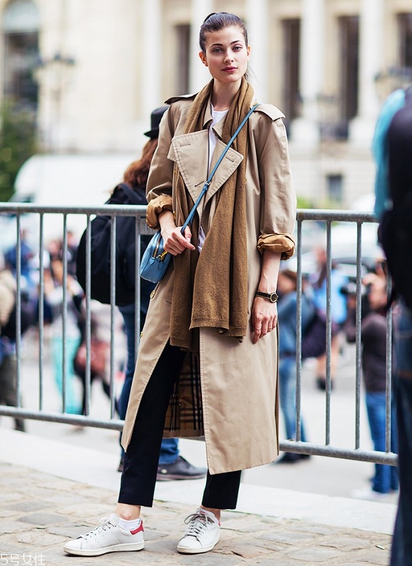 冬季圍巾怎么搭配衣服 冬季圍巾搭配圖片 冬季圍巾怎么搭配衣服 冬季圍巾搭配圖片