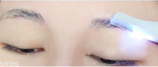 初學(xué)者怎樣畫眉毛 初學(xué)者畫眉毛的技巧 初學(xué)者怎樣畫眉毛 初學(xué)者畫眉毛的技巧