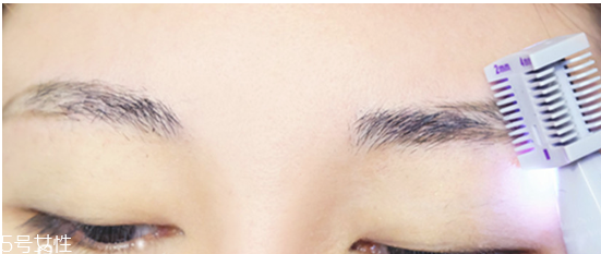 初學(xué)者怎樣畫眉毛 初學(xué)者畫眉毛的技巧 初學(xué)者怎樣畫眉毛 初學(xué)者畫眉毛的技巧