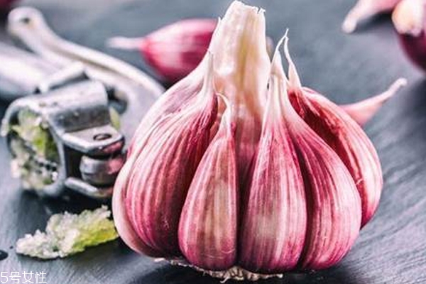 大蒜美容功效與作用 5大隱藏美容功效 大蒜美容功效與作用 5大隱藏美容功效