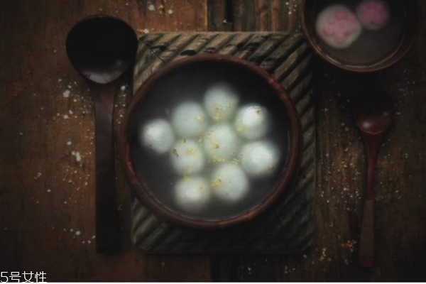 做湯圓用什么糯米粉好 不同的湯圓做法 做湯圓用什么糯米粉好 不同的湯圓做法