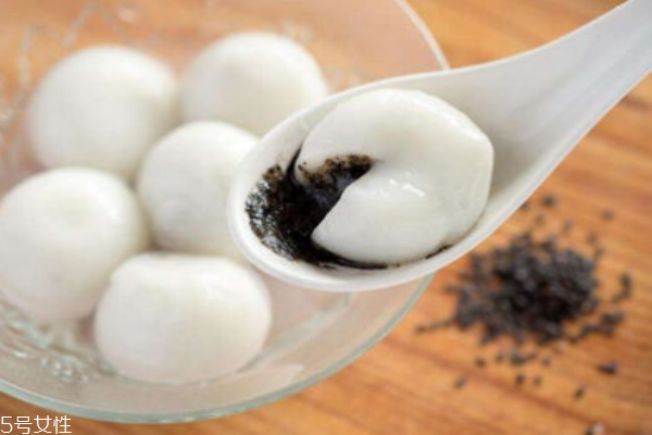 怎么包湯圓不會(huì)裂開 湯圓怎么包不爛