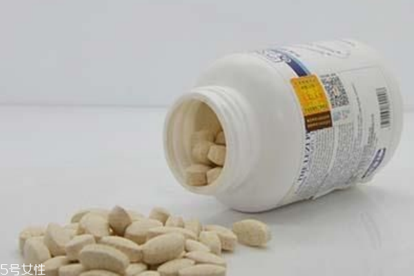 老年人補(bǔ)鈣需謹(jǐn)慎 補(bǔ)鈣誤區(qū)小常識(shí) 老年人補(bǔ)鈣需謹(jǐn)慎 補(bǔ)鈣誤區(qū)小常識(shí)