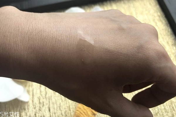 精油怎么按摩臉 3步驟讓臉部光彩奪目 精油怎么按摩臉 3步驟讓臉部光彩奪目