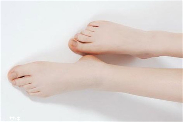 用腳膜脫皮正常嗎 好用的腳膜推薦 用腳膜脫皮正常嗎 好用的腳膜推薦