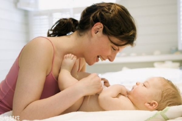 乳糖不耐受和牛奶蛋白過(guò)敏的區(qū)別 別再傻傻分不清楚了 乳糖不耐受和牛奶蛋白過(guò)敏的區(qū)別 別再傻傻分不清楚了