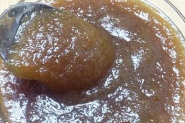 秋梨膏和枇杷膏的區(qū)別 可以止咳嗎 秋梨膏和枇杷膏的區(qū)別 可以止咳嗎