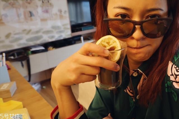 喝什么對(duì)皮膚好 4種飲品喝出凍齡肌 喝什么對(duì)皮膚好 4種飲品喝出凍齡肌