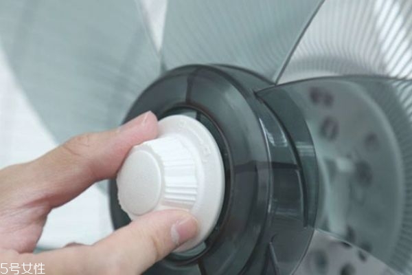 電風(fēng)扇哪種類型好 電風(fēng)扇選購指南 電風(fēng)扇哪種類型好 電風(fēng)扇選購指南