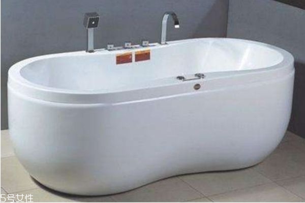 浴缸尺寸一般多大合適 浴缸的分類(lèi)及特點(diǎn)