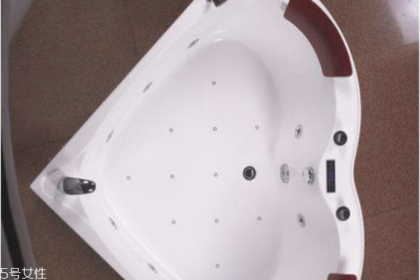 浴缸尺寸一般多大合適 浴缸的分類(lèi)及特點(diǎn)