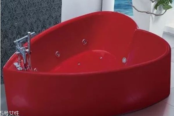 浴缸尺寸一般多大合適 浴缸的分類(lèi)及特點(diǎn)