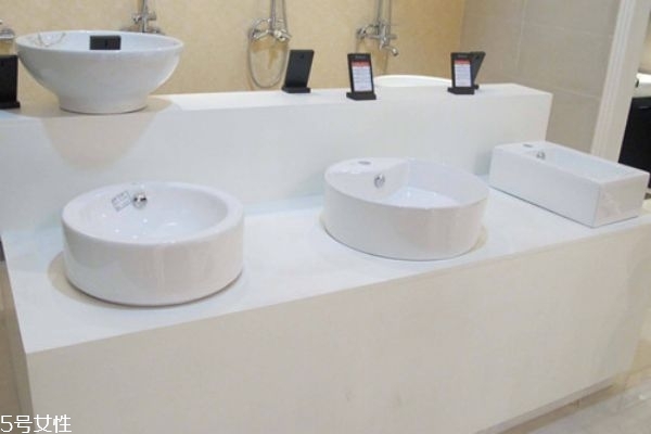 洗臉盆怎么選擇 衛(wèi)生間洗臉盆如何選購(gòu) 洗臉盆怎么選擇 衛(wèi)生間洗臉盆如何選購(gòu)