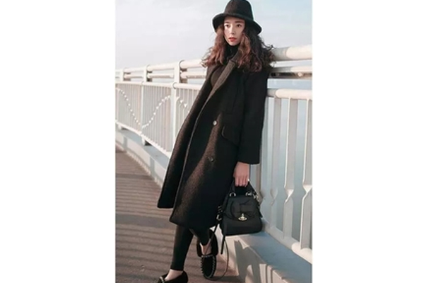 冬天時(shí)尚又顯瘦，你需要這么穿