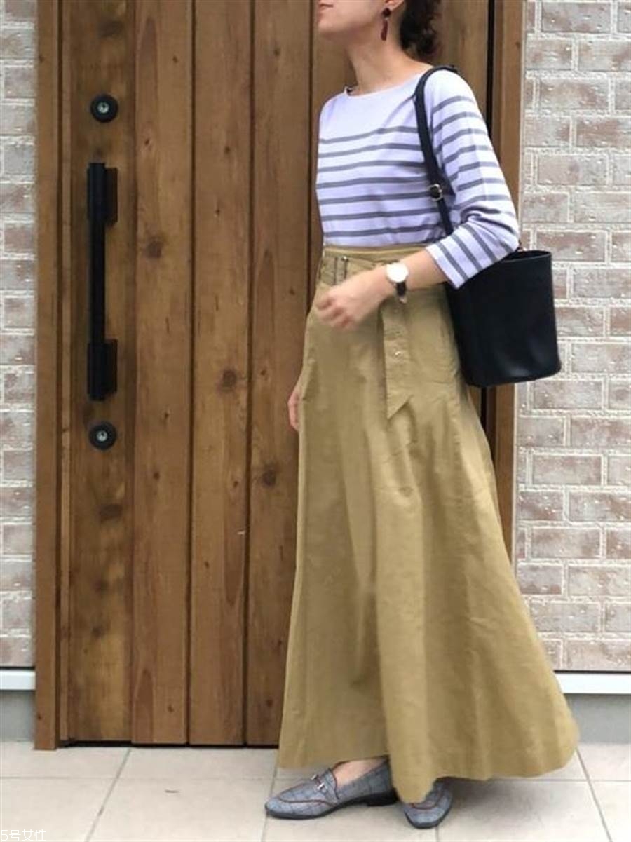 樂(lè)福鞋怎么搭配衣服 3種樂(lè)福鞋搭配指南