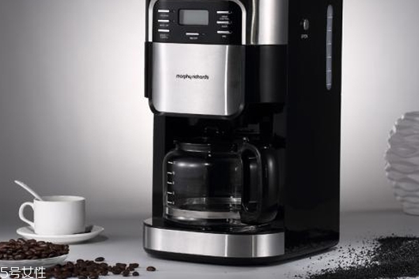 意式咖啡機(jī)怎么選 2種意式咖啡機(jī)大pk 意式咖啡機(jī)怎么選 2種意式咖啡機(jī)大pk