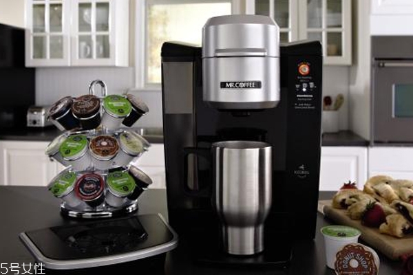 意式咖啡機(jī)怎么選 2種意式咖啡機(jī)大pk 意式咖啡機(jī)怎么選 2種意式咖啡機(jī)大pk