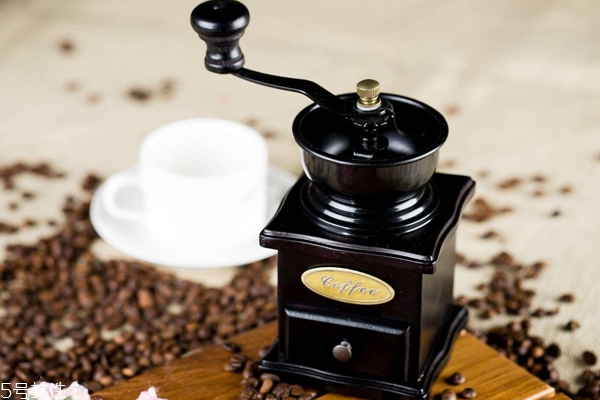 家用咖啡機怎么選擇 體積小適合家用 家用咖啡機怎么選擇 體積小適合家用