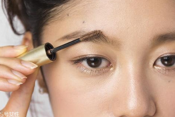 如何選染眉膏 染眉膏的選購要點 如何選染眉膏 染眉膏的選購要點