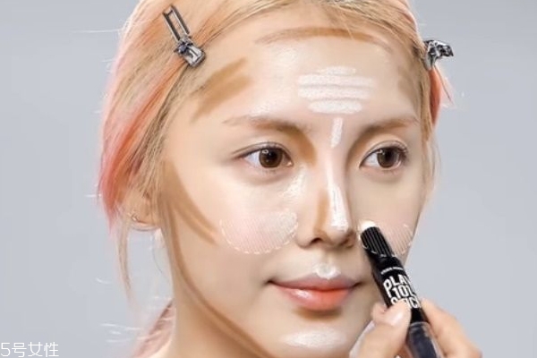 粉底棒怎么使用才正確 3個(gè)秘訣妝效更好 粉底棒怎么使用才正確 3個(gè)秘訣妝效更好