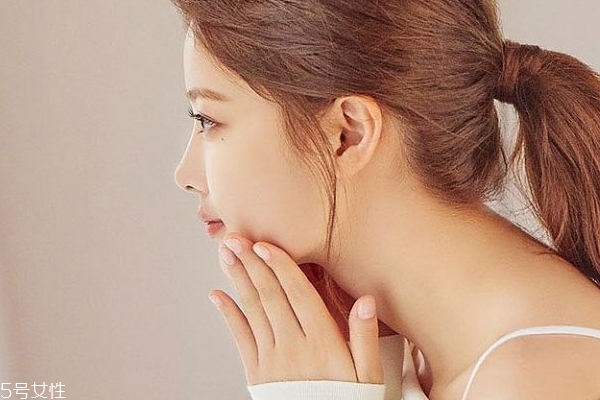 粉底棒怎么使用才正確 3個(gè)秘訣妝效更好 粉底棒怎么使用才正確 3個(gè)秘訣妝效更好