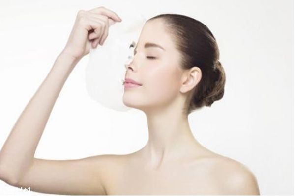 面膜可以放熱水里泡嗎 面膜放熱水里再敷好嗎 面膜可以放熱水里泡嗎 面膜放熱水里再敷好嗎