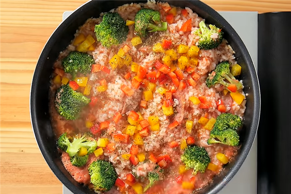 紅醬奶酪焗飯的家常做法步驟圖解 紅醬奶酪焗飯的家常做法步驟圖解