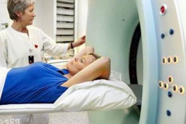 乳腺癌會(huì)遺傳嗎 誘發(fā)乳腺癌的原因 乳腺癌會(huì)遺傳嗎 誘發(fā)乳腺癌的原因