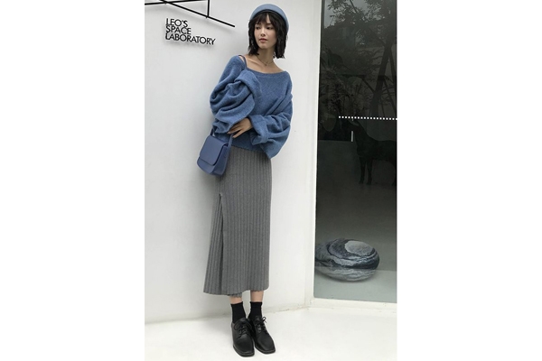 秋冬中長裙子怎么穿好看 秋冬中長裙子搭配指南 秋冬中長裙子怎么穿好看 秋冬中長裙子搭配指南