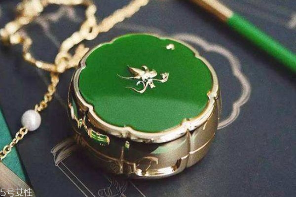 百雀羚宮廷套裝里面有什么 百雀羚宮廷系列 百雀羚宮廷套裝里面有什么 百雀羚宮廷系列