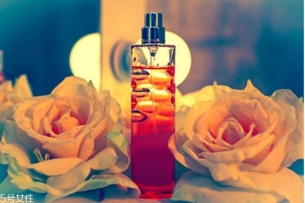 香水竟含250種毒素 外來毒物竟能改變基因 香水竟含250種毒素 外來毒物竟能改變基因