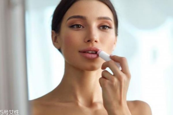 潤唇膏被吃了怎么辦 別擔(dān)心 潤唇膏被吃了怎么辦 別擔(dān)心