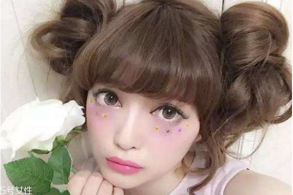 如何畫日系娃娃妝 日系可愛系眼妝畫法 如何畫日系娃娃妝 日系可愛系眼妝畫法