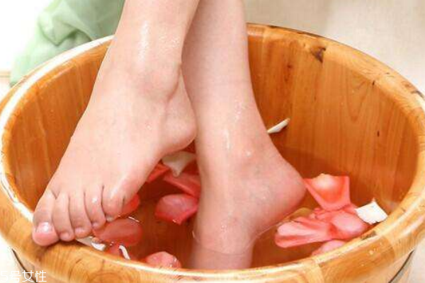 冬季養(yǎng)生運(yùn)動(dòng)需要注意事項(xiàng) 冬季養(yǎng)生運(yùn)動(dòng)需要注意事項(xiàng)