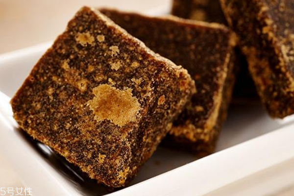 女性吃黑糖的好處 黑糖和紅糖的區(qū)別 女性吃黑糖的好處 黑糖和紅糖的區(qū)別