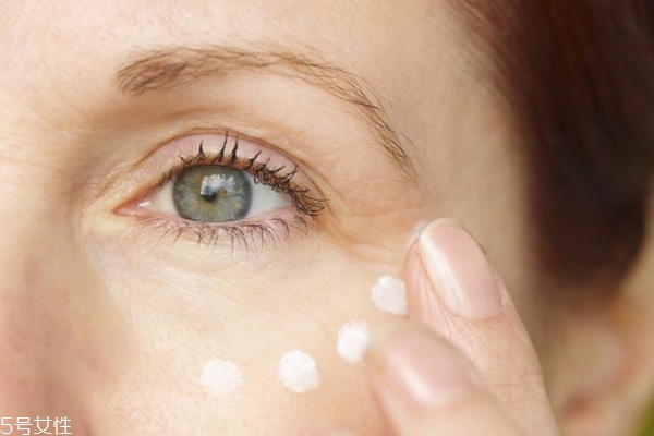 眼霜怎么挑選最好 眼霜新手挑選指南 眼霜怎么挑選最好 眼霜新手挑選指南