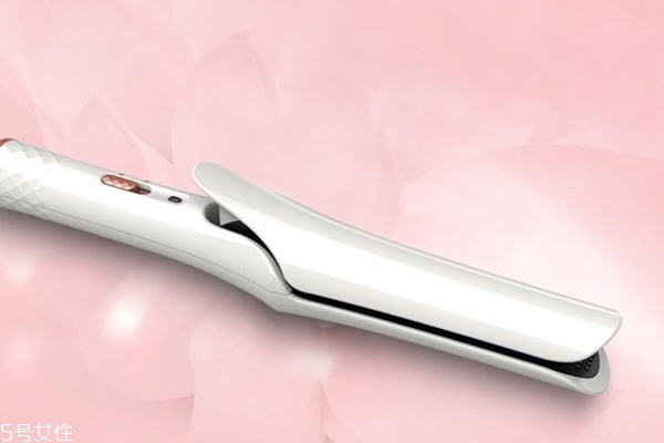 卷發(fā)棒什么材質(zhì)好 陶瓷和鋁管大pk 卷發(fā)棒什么材質(zhì)好 陶瓷和鋁管大pk