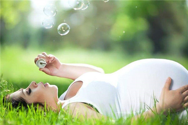 懷孕后可以用化妝品和護膚品嗎 懷孕后可以用化妝品和護膚品嗎