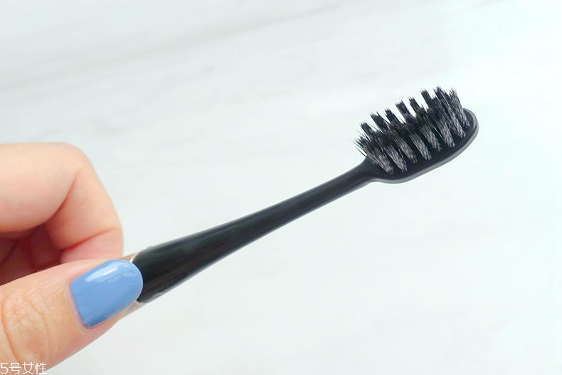 佳潔士小白刷好用嗎 佳潔士小白刷評測 佳潔士小白刷好用嗎 佳潔士小白刷評測