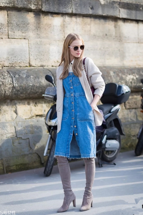 長(zhǎng)靴配什么衣服好看 冬天女生長(zhǎng)靴怎么搭配衣服 長(zhǎng)靴配什么衣服好看 冬天女生長(zhǎng)靴怎么搭配衣服