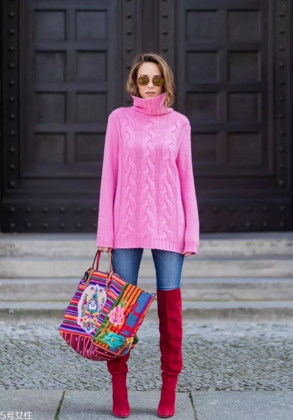 長(zhǎng)靴配什么衣服好看 冬天女生長(zhǎng)靴怎么搭配衣服 長(zhǎng)靴配什么衣服好看 冬天女生長(zhǎng)靴怎么搭配衣服