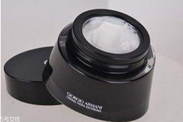 抗衰老面霜哪個(gè)好 抗衰老面霜推薦 抗衰老面霜哪個(gè)好 抗衰老面霜推薦