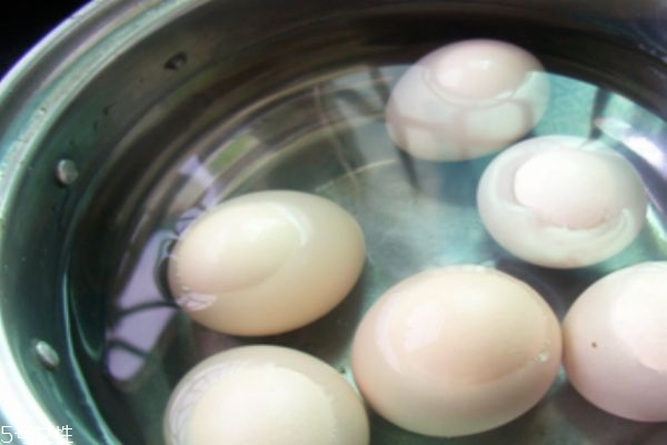 隔夜的雞蛋能吃嗎 科學(xué)解釋來了 隔夜的雞蛋能吃嗎 科學(xué)解釋來了