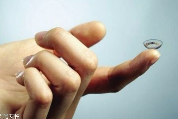 新手怎么戴隱形眼鏡快 5秒學(xué)會(huì)戴隱形 新手怎么戴隱形眼鏡快 5秒學(xué)會(huì)戴隱形